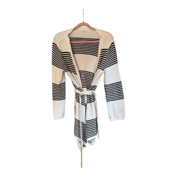 Westport Black and White Striped Cardigan Size Medium (M) - Picture 2 of 5